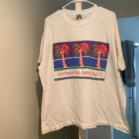 Vintage vtg Cayman Islands b.w.I 1969 graphic designer art screenprint tee T-shi - Picture 1 of 6